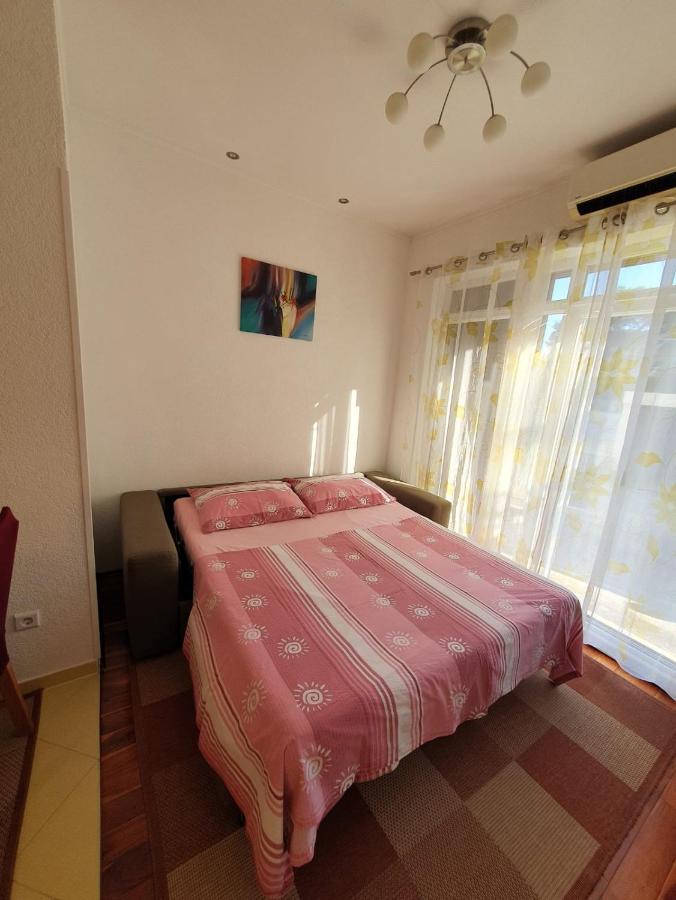Bugenvilija Duce Luaran gambar