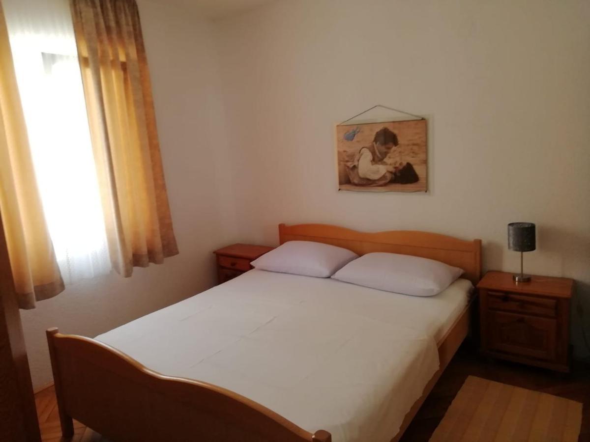 Bugenvilija Duce Luaran gambar